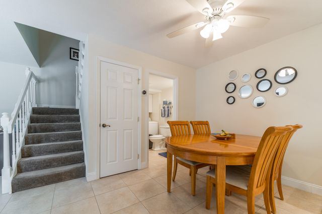 717 7TH Lane, Palm Beach Gardens, FL 33418