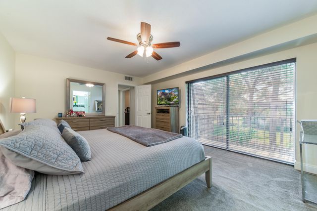 717 7TH Lane, Palm Beach Gardens, FL 33418