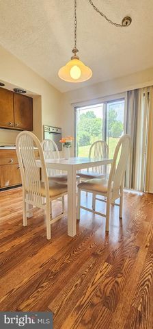 3408 MANOR HILL RD, Baltimore, MD 21208