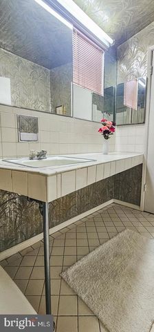 3408 MANOR HILL RD, Baltimore, MD 21208
