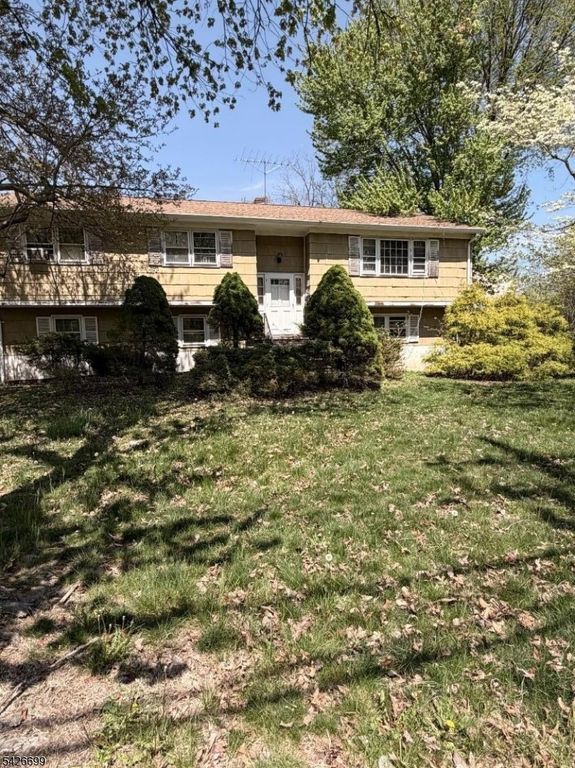 127 E Northfield Rd, Livingston Twp., NJ 07039
