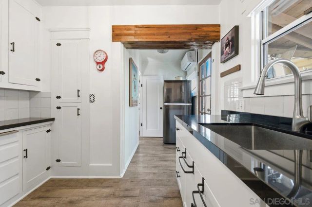 2536 Dwight, San Diego, CA 92104