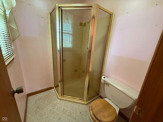 8020 W Deaver Road, Columbus, IN 47201