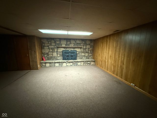 8020 W Deaver Road, Columbus, IN 47201