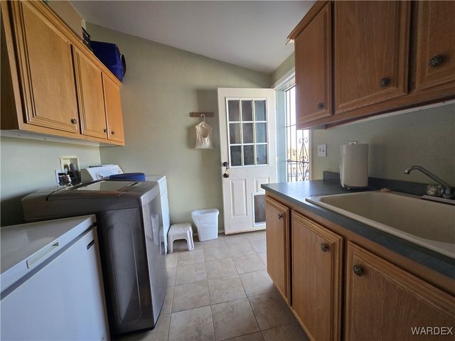 19688 S Diamondback Road, Yucca, AZ 86438