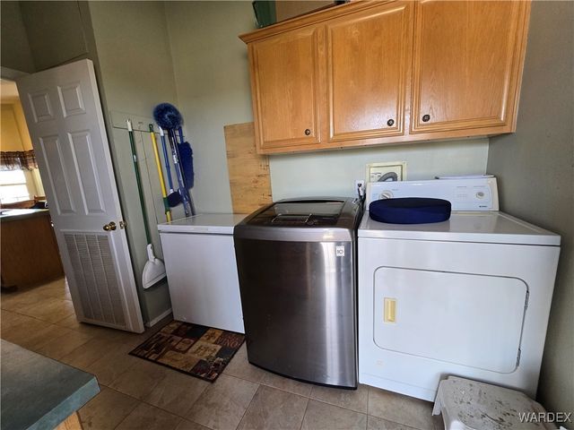 19688 S Diamondback Road, Yucca, AZ 86438