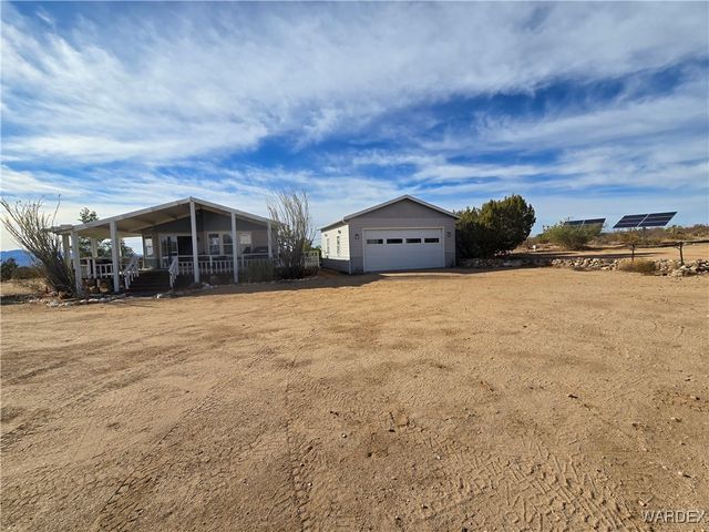 19688 S Diamondback Road, Yucca, AZ 86438