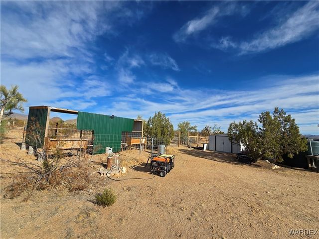 19688 S Diamondback Road, Yucca, AZ 86438