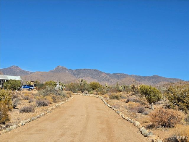 19688 S Diamondback Road, Yucca, AZ 86438