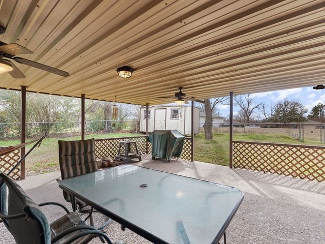 508 Helena St, Winnsboro, TX 75494