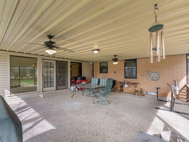 508 Helena St, Winnsboro, TX 75494