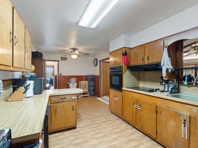 508 Helena St, Winnsboro, TX 75494