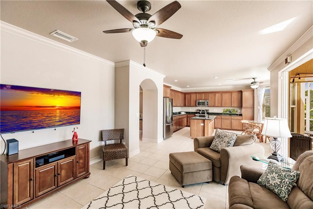 Image 11 of property listing at 3573 Malagrotta CIR, Cape Coral, FL 33909