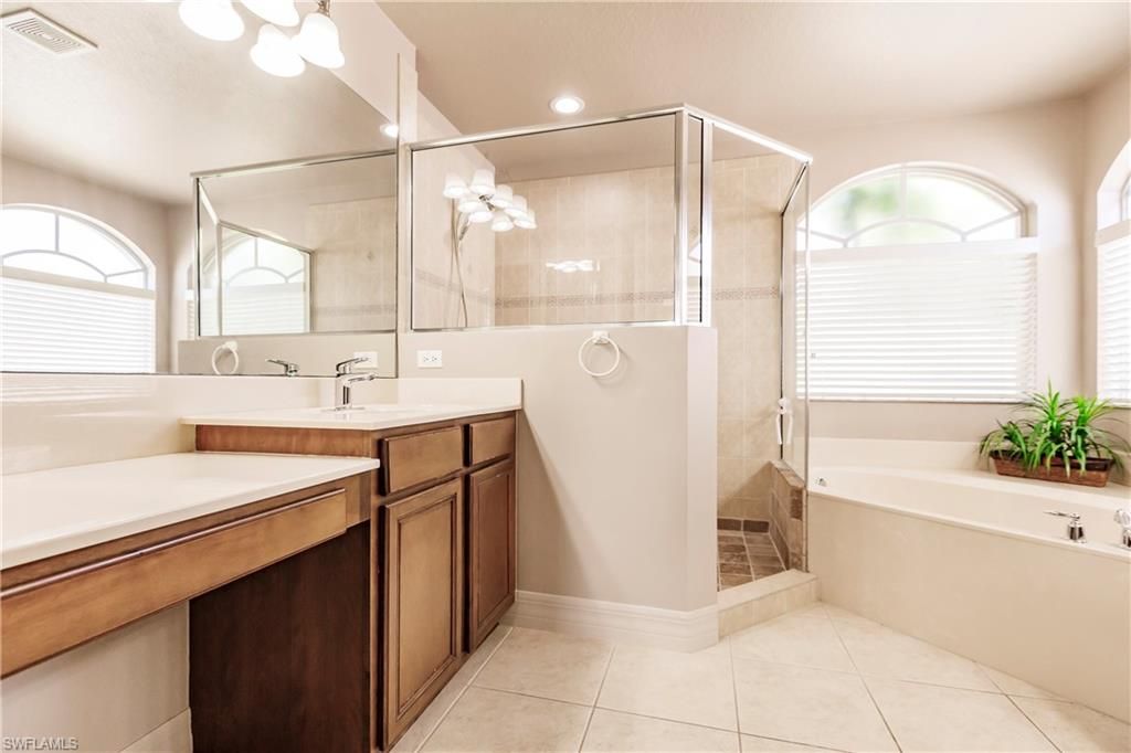 Image 24 of property listing at 3573 Malagrotta CIR, Cape Coral, FL 33909