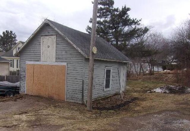 5 Thornton Drive, Dannemora, NY 12929