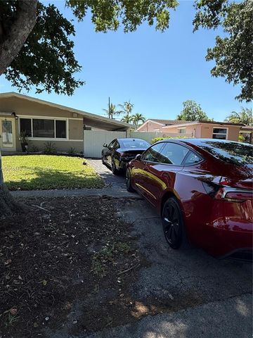 1010 N 74th Way 0, Hollywood, FL 33024