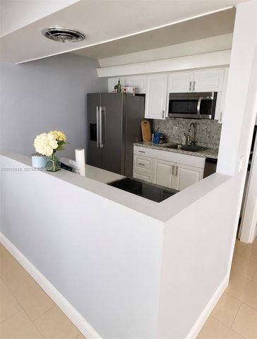 1010 N 74th Way 0, Hollywood, FL 33024
