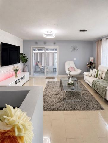 1010 N 74th Way 0, Hollywood, FL 33024