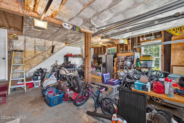 6712 Creek Ridge Road, Wilmington, NC 28411