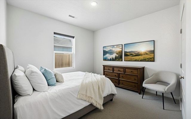 11925 N Haven St, Mead, WA 99021