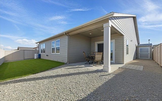 11925 N Haven St, Mead, WA 99021