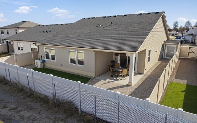 11925 N Haven St, Mead, WA 99021