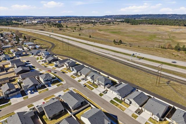 11925 N Haven St, Mead, WA 99021