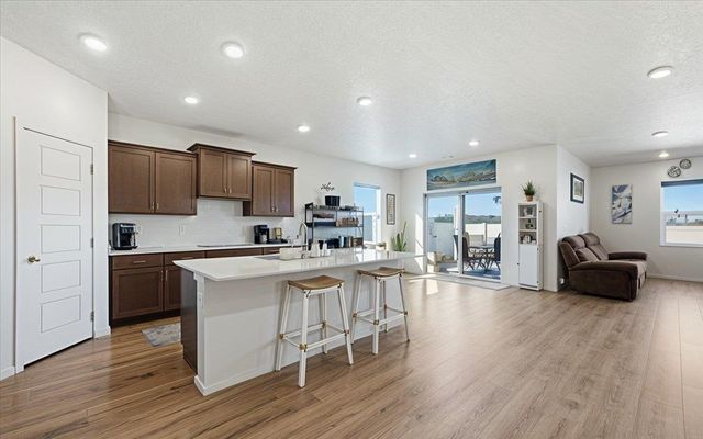 11925 N Haven St, Mead, WA 99021