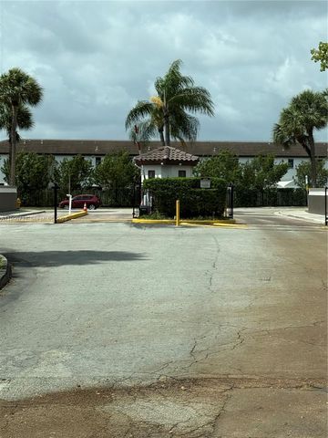 860 NE 207th Ter 8-106, Miami, FL 33179