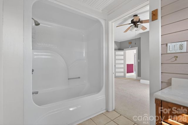 137 Duke Street, Granite Falls, NC 28630