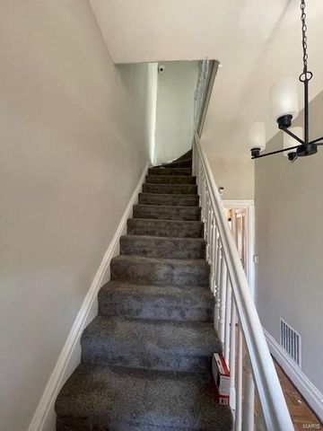 1217 Victor Street, St Louis, MO 63104
