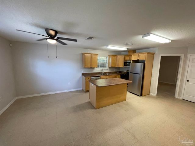 1116 N 7th Ave, Pensacola, FL 32503