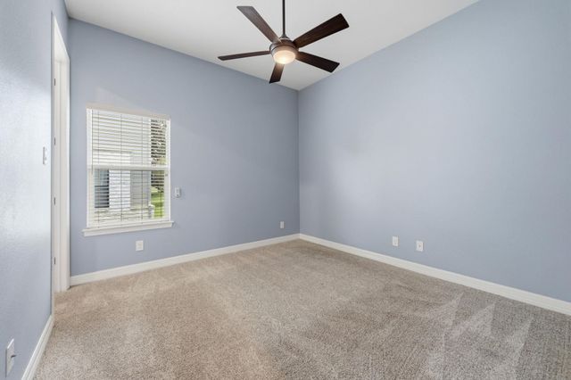 413 Bedford DR, Spicewood, TX 78669