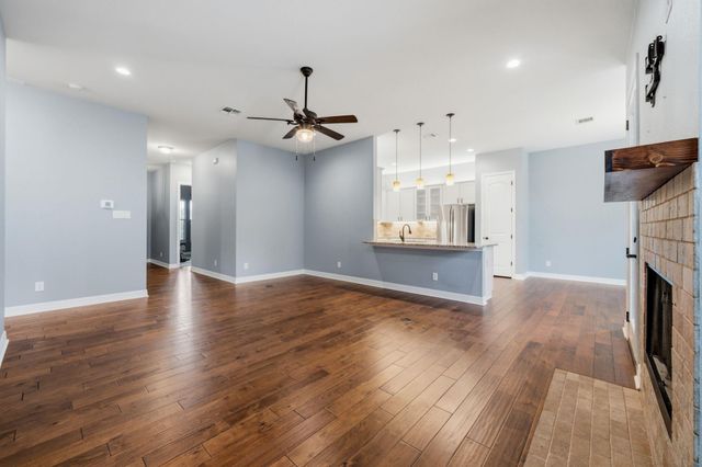 413 Bedford DR, Spicewood, TX 78669