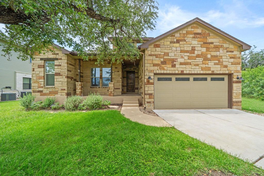 413 Bedford DR, Spicewood, TX 78669