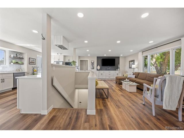 5948 King Ct, Parker, CO 80134