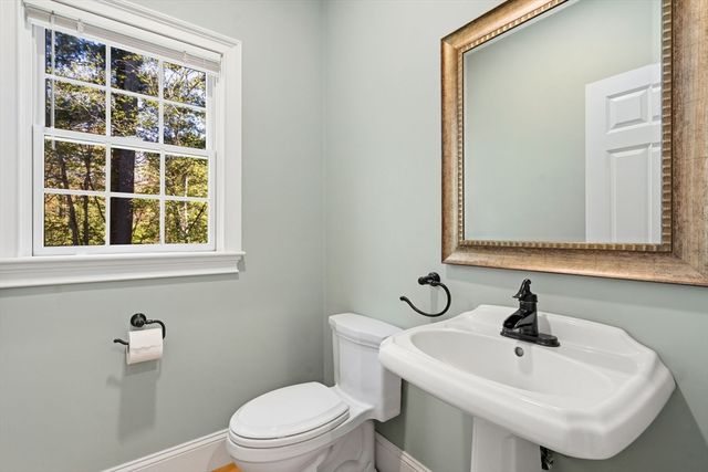 220 Newtown Road, Acton, MA 01720