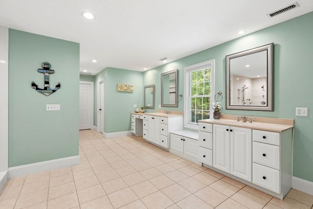 220 Newtown Road, Acton, MA 01720