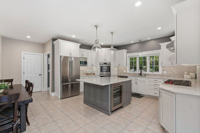 220 Newtown Road, Acton, MA 01720