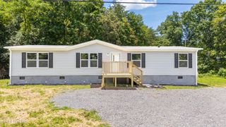 8903 Childress Rd, Powell, TN 37849