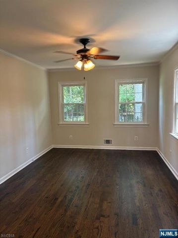 41 Beechwood Road, Florham Park Borough, NJ 07932