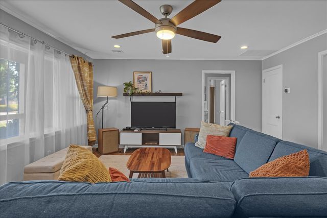 1146 E 49th Street, Tulsa, OK 74105