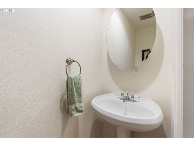 4500 W BURNSIDE Rd, Portland, OR 97210