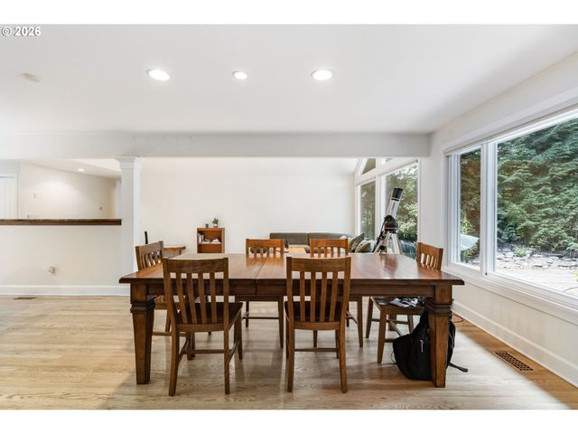 4500 W BURNSIDE Rd, Portland, OR 97210
