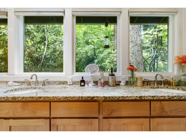 4500 W BURNSIDE Rd, Portland, OR 97210
