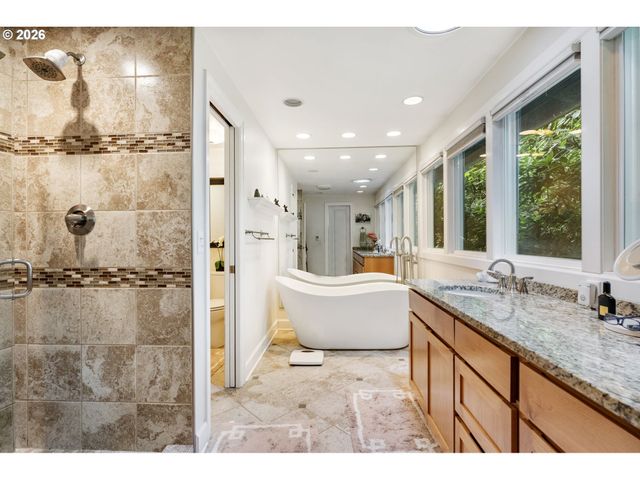 4500 W BURNSIDE Rd, Portland, OR 97210