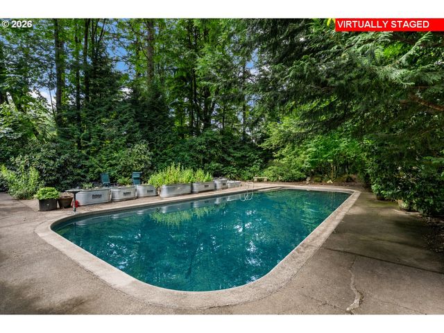 4500 W BURNSIDE Rd, Portland, OR 97210