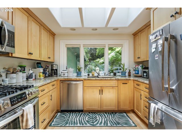 4500 W BURNSIDE Rd, Portland, OR 97210