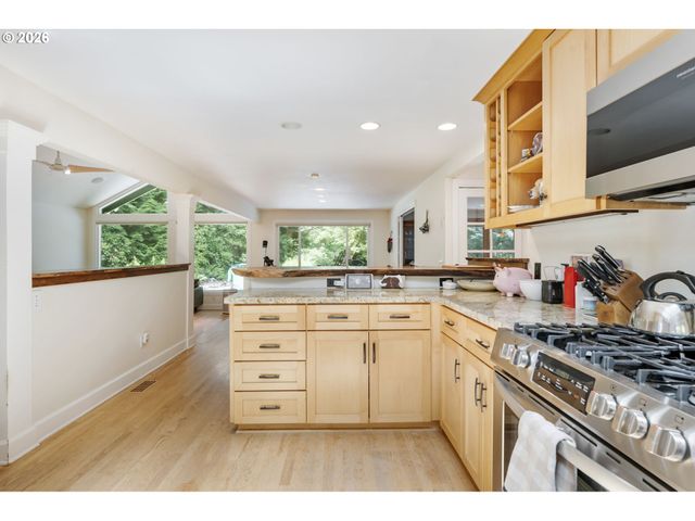 4500 W BURNSIDE Rd, Portland, OR 97210