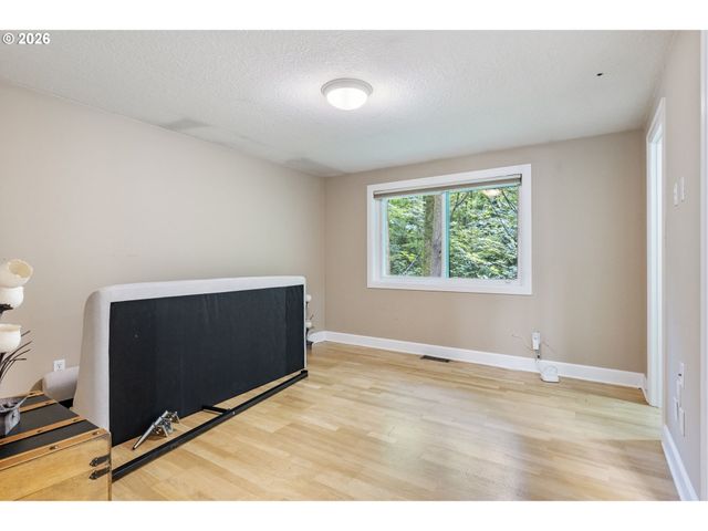 4500 W BURNSIDE Rd, Portland, OR 97210